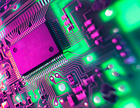 为什么显卡型号带有技嘉、影驰、华硕等前缀?