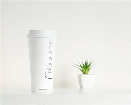 想开家9D虚拟真实馆，不知道太空舱的好还是流动